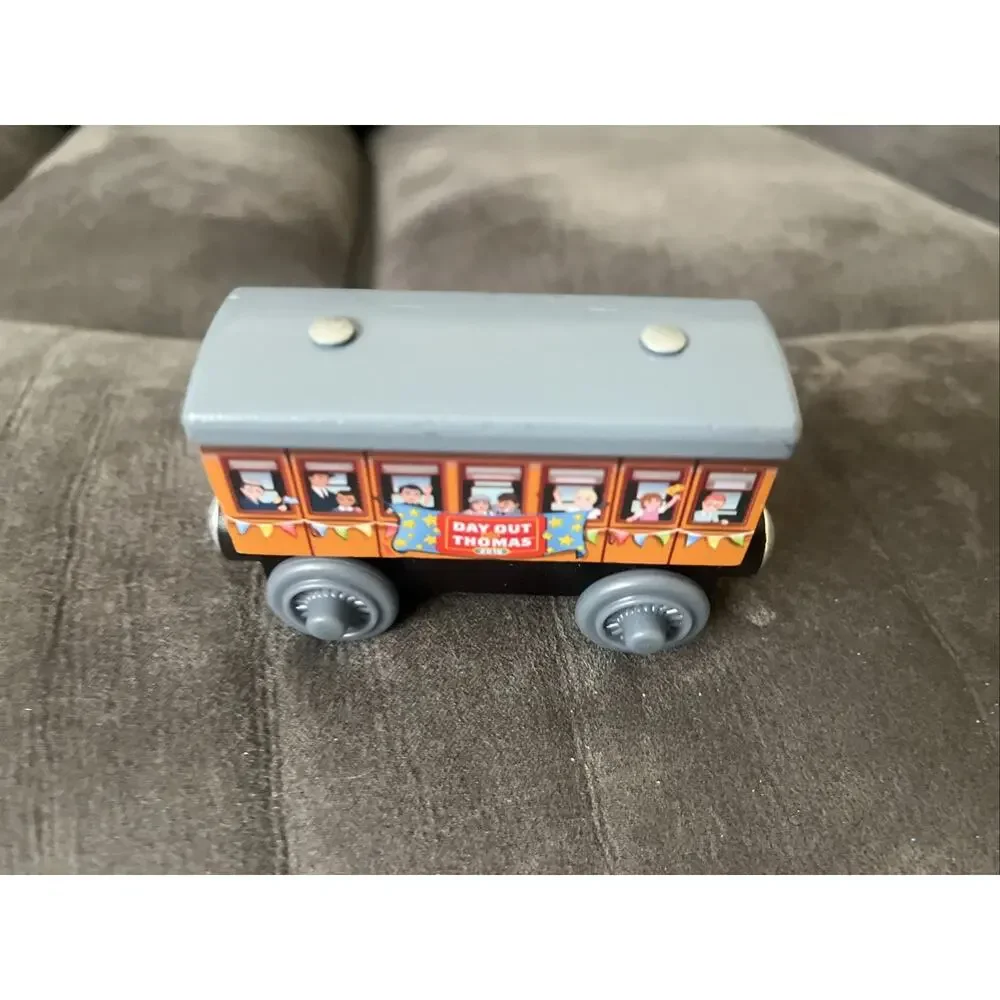 Thomas & Friends Wooden Railway 2016 A Day Out with Thomas Train Car